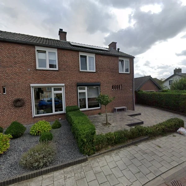 Straatbeeld van Pastoor Oberieweg 15, 6285AL Epen