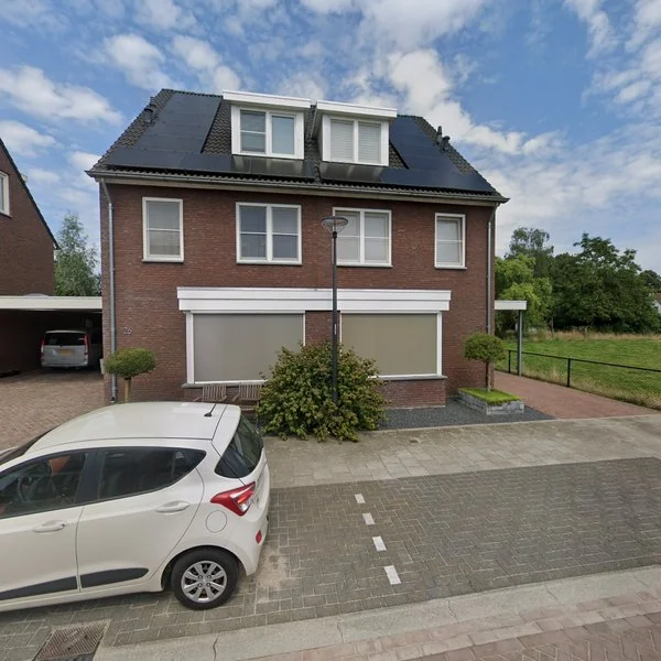 Straatbeeld van Pastoor te Platestraat 28, 5808CD Oirlo