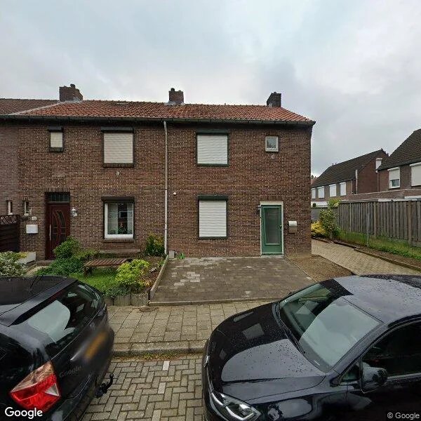 Straatbeeld van Pastoor van der Heijdenlaan 46, 6464XX Kerkrade