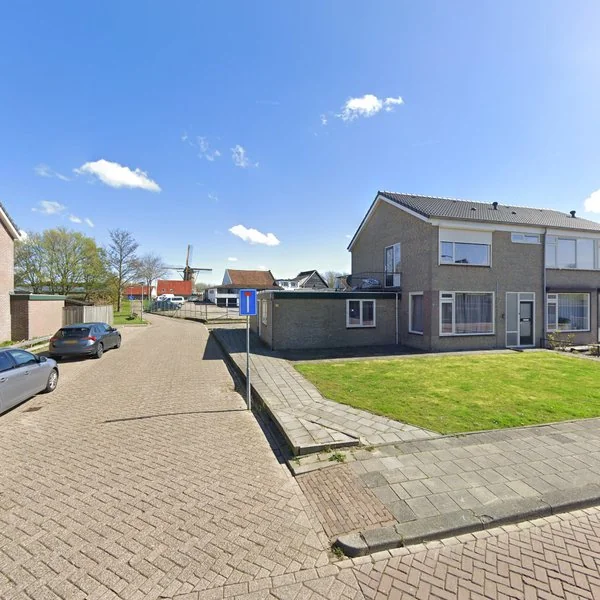 Straatbeeld van Pastoor van Luenenstraat 49, 3256AS Achthuizen