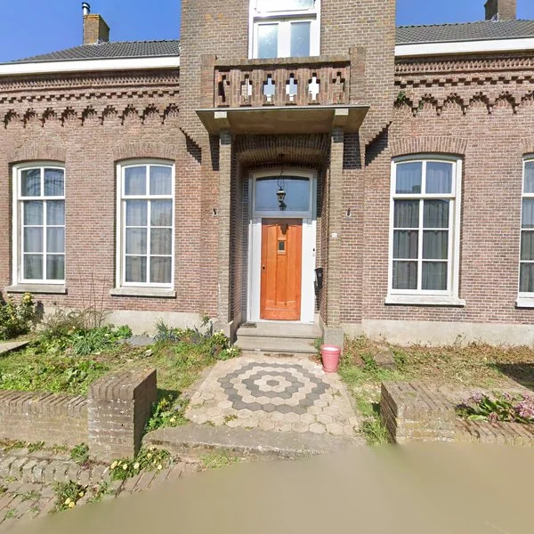 Straatbeeld van Pastoor van Weerdtstraat 11, 5395TG Teeffelen