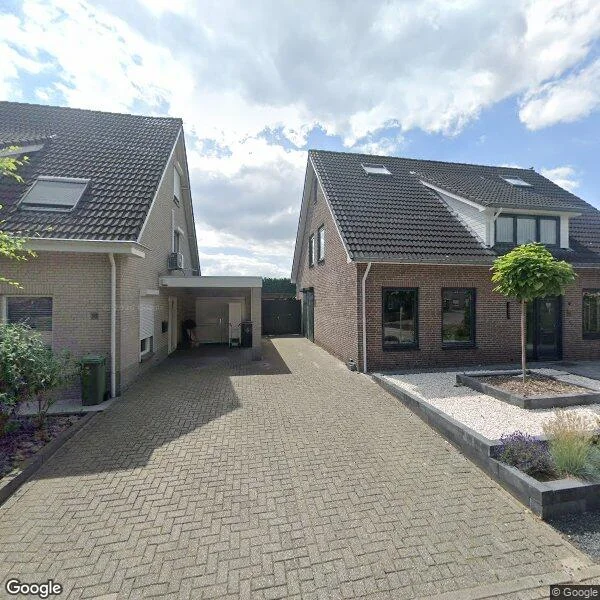 Straatbeeld van Pastoor Wassenbergstraat 8, 5334KG Velddriel