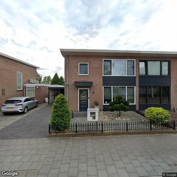 Straatbeeld van Pater van den Elsenstraat 10, 5481BS Schijndel