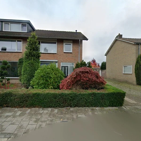 Straatbeeld van Pater van den Elsenstraat 35, 5254JH Haarsteeg