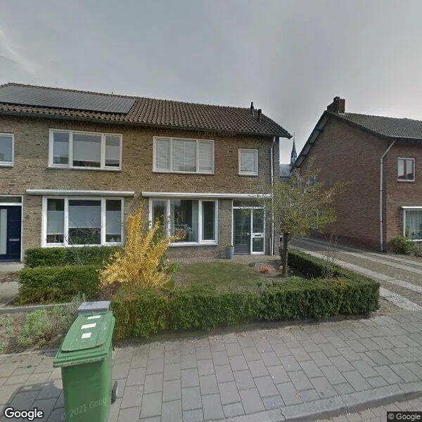 Straatbeeld van Pater van den Elsenstraat 43, 5254JH Haarsteeg