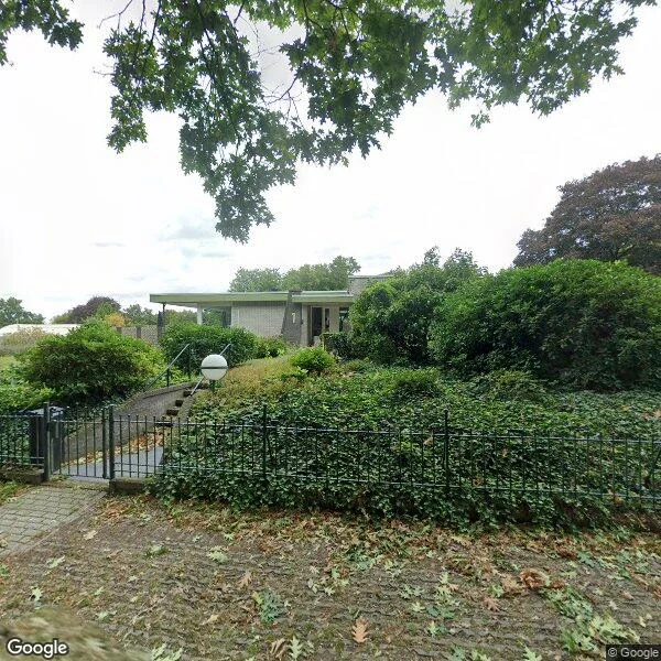 Straatbeeld van Patersweg 1, 5951NC Belfeld