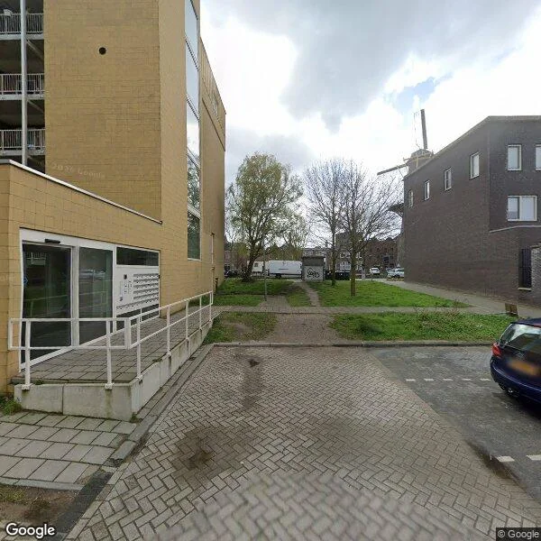 Straatbeeld van Paulus Buysstraat 135, 3119BR Schiedam