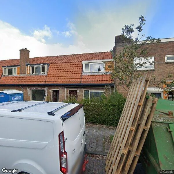 Straatbeeld van Paus Leostraat 37, 2033KH Haarlem