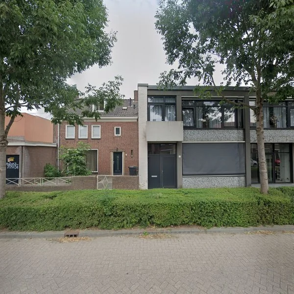Straatbeeld van Petrus Loosjesstraat 5, 5013BW Tilburg