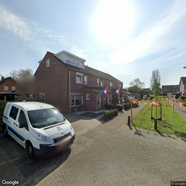 Straatbeeld van Petuniastraat 6, 8096XD Oldebroek
