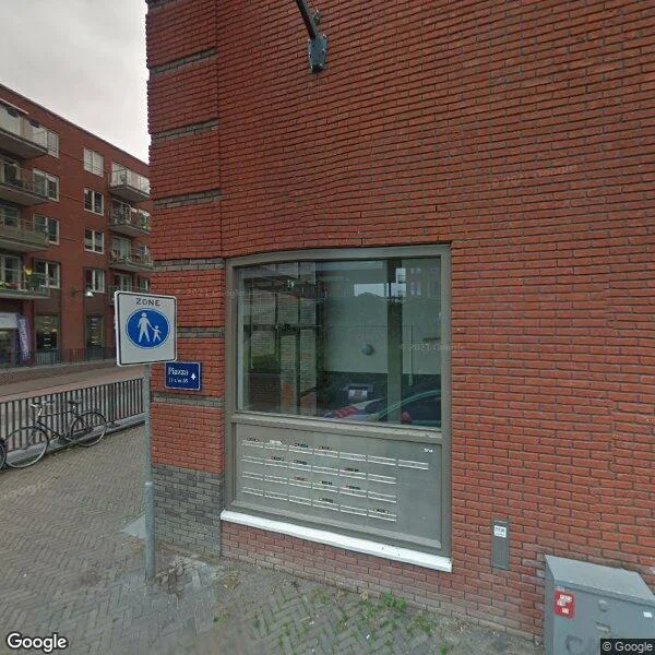 Straatbeeld van Piazza 14, 3995XK Houten