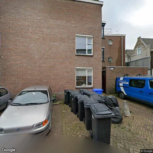 Straatbeeld van Pieterstraat 27, 2611CT Delft