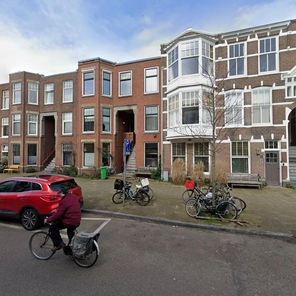 Straatbeeld van Pijnboomstraat 19, 2565ZH Den Haag