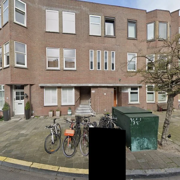Straatbeeld van Pijnboomstraat 77, 2565ZK Den Haag