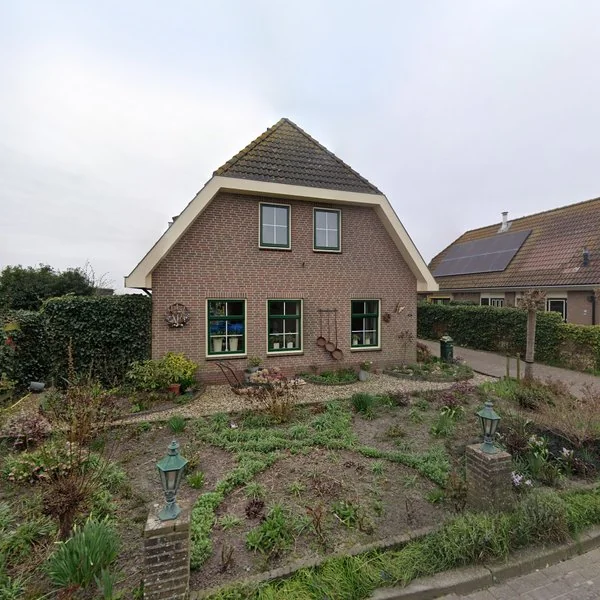 Straatbeeld van Plantsoendwarsstraat 27, 1732LT Lutjewinkel