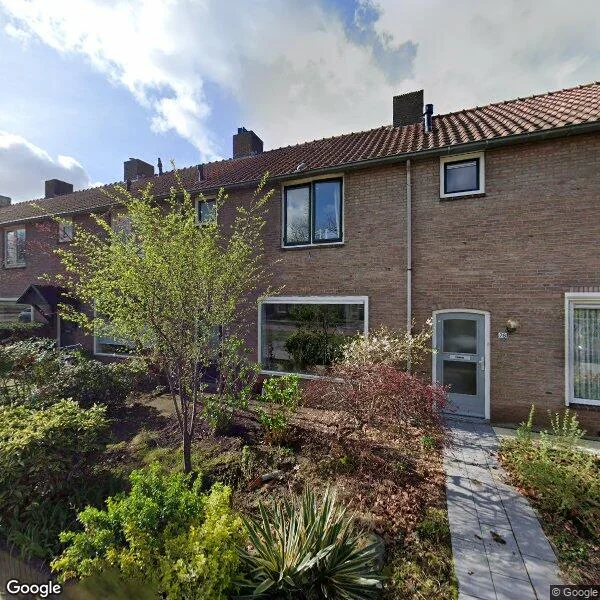 Straatbeeld van Plataanweg 30, 3828BV Hoogland