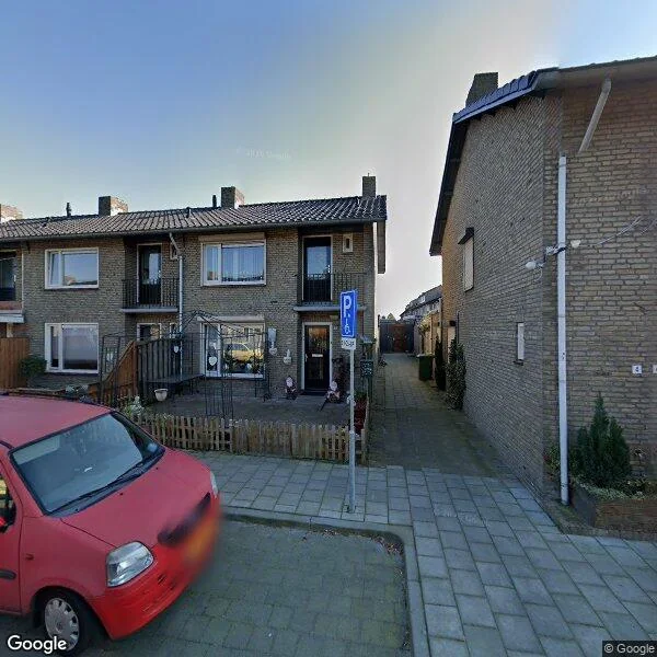 Straatbeeld van Pluvierstraat 6, 5667PZ Geldrop