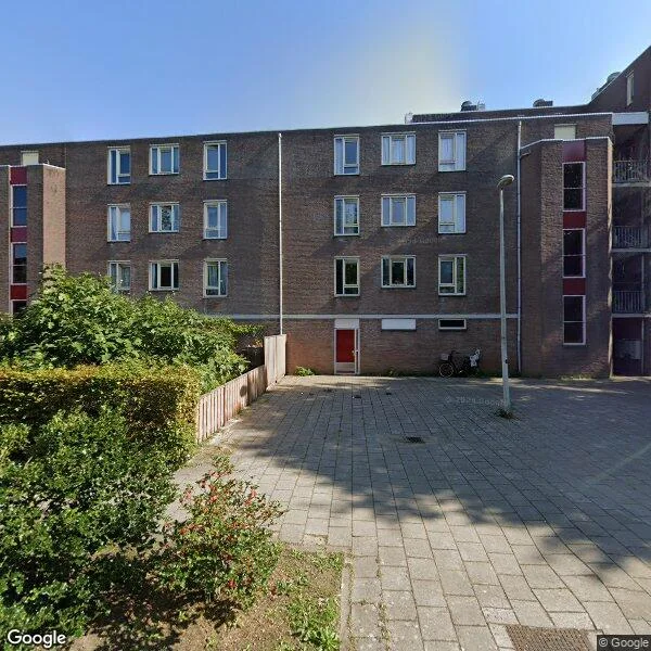 Straatbeeld van Poederooienstraat 127, 1106CH Amsterdam