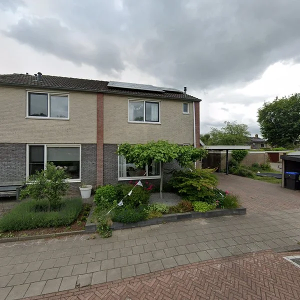 Straatbeeld van Polderstraat 16, 7948BJ Nijeveen