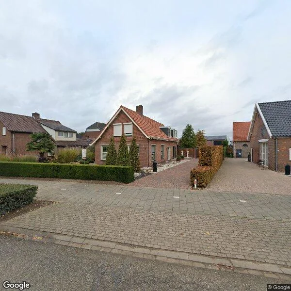 Straatbeeld van Polstraat 66, 4261BV Wijk en Aalburg