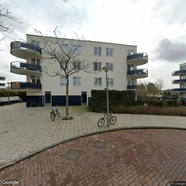 Straatbeeld van Ponserstraat 72, 1033LZ Amsterdam