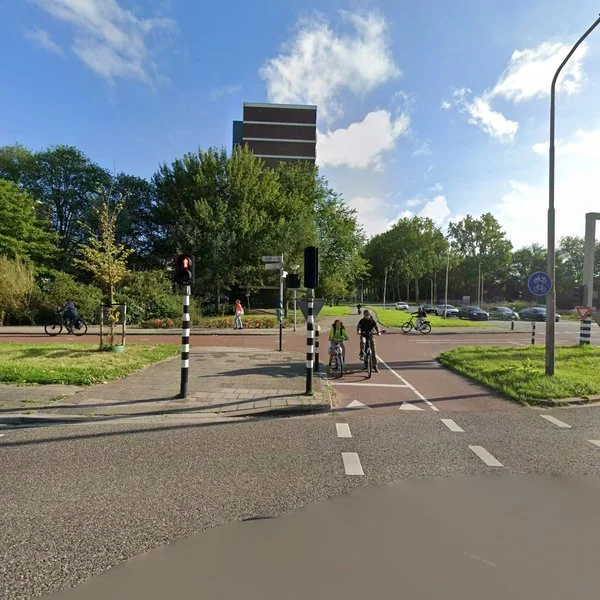 Straatbeeld van Poptahof Noord 384, 2624RV Delft