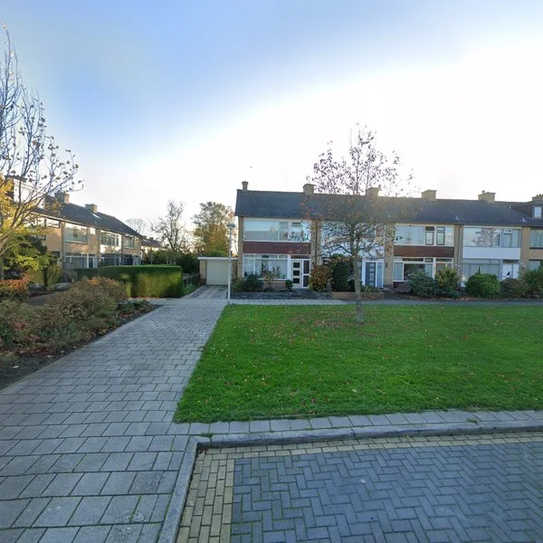Straatbeeld van Populierenhof 26, 2411TA Bodegraven