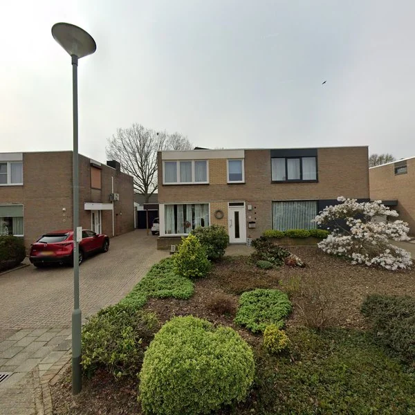 Straatbeeld van Populierenlaan 46, 6438GL Oirsbeek