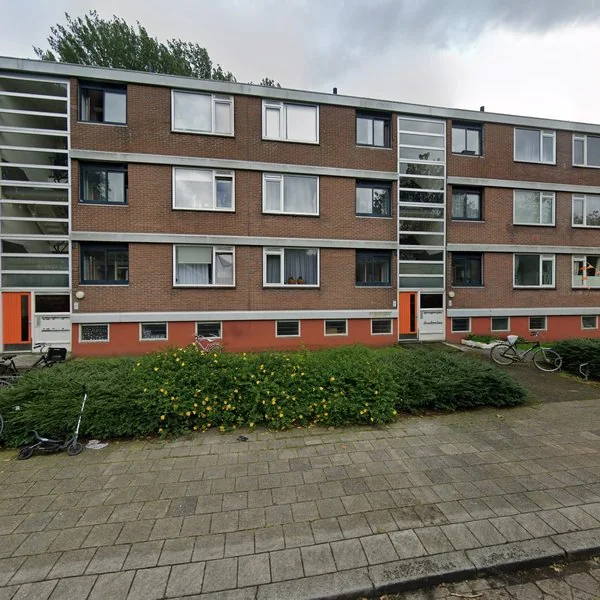 Straatbeeld van Populierstraat 8, 8924HP Leeuwarden