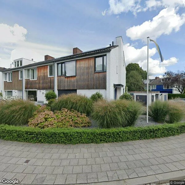 Straatbeeld van Porthoslaan 80, 6213CS Maastricht