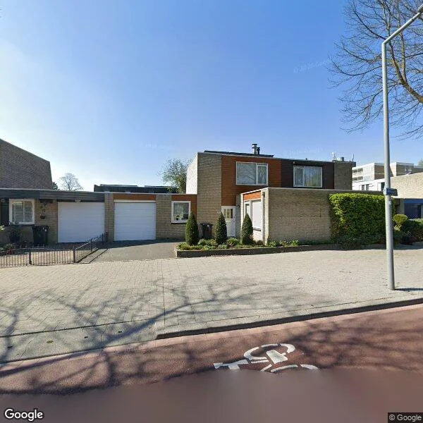 Straatbeeld van Posweg 235, 3192TG Hoogvliet Rotterdam