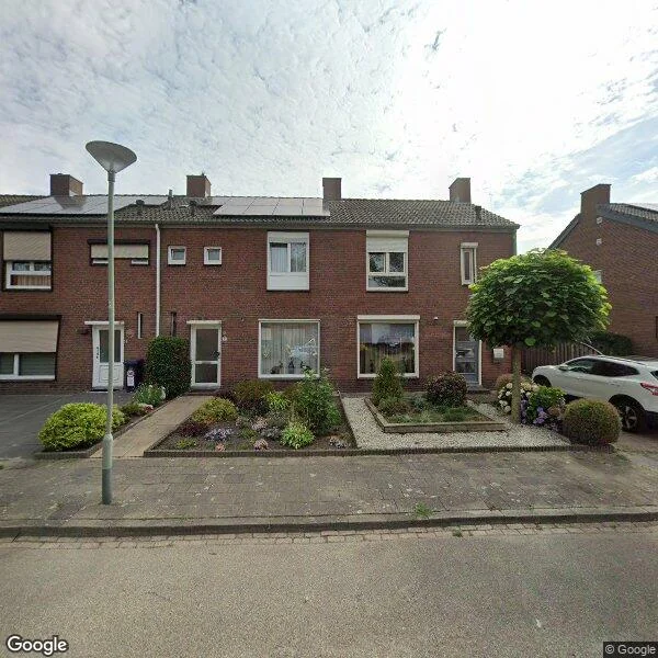 Straatbeeld van Pr. Bernhardstraat 12, 5961BV Horst