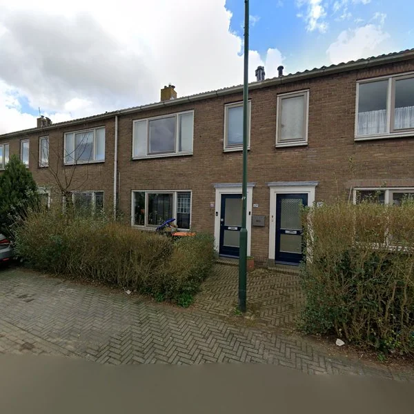 Straatbeeld van Prins Bernhardstraat 40, 2995BP Heerjansdam