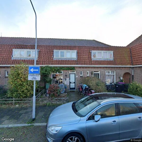 Straatbeeld van Prins Hendrikstraat 12, 2271SW Voorburg
