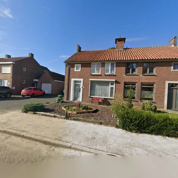 Straatbeeld van Prinses Irenestraat 8, 6024BC Budel-Dorplein
