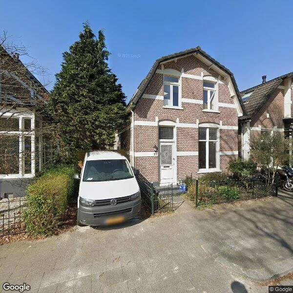 Straatbeeld van Prof. Röntgenstraat 17, 7311AM Apeldoorn