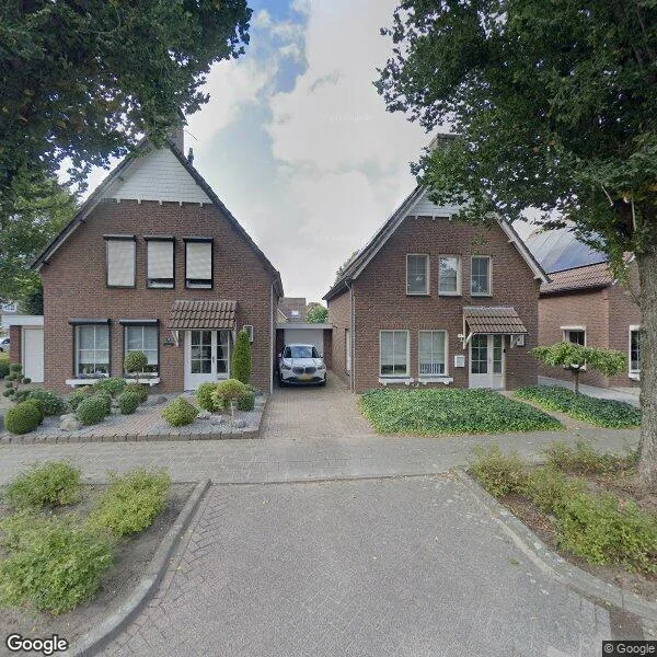 Straatbeeld van Prof. van Oijenstraat 10, 5988KB Helden