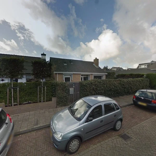 Straatbeeld van Professor Zeemanstraat 21, 2041CN Zandvoort