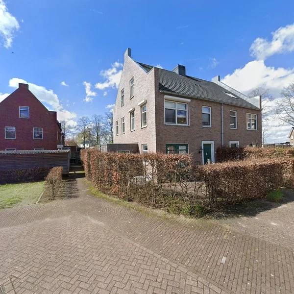 Straatbeeld van Raadhuishof 13, 5315NG Kerkwijk