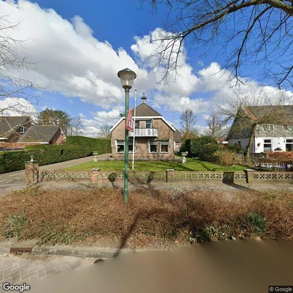 Straatbeeld van Raadhuislaan 14, 3271BT Mijnsheerenland