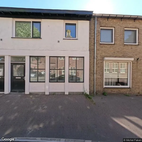 Straatbeeld van Raadhuisstraat 5a, 5131AK Alphen