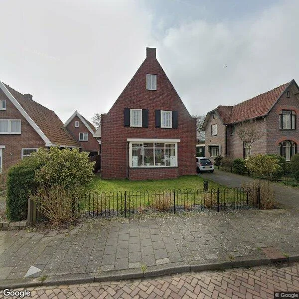 Straatbeeld van Raadhuisweg 32, 1921AB Akersloot