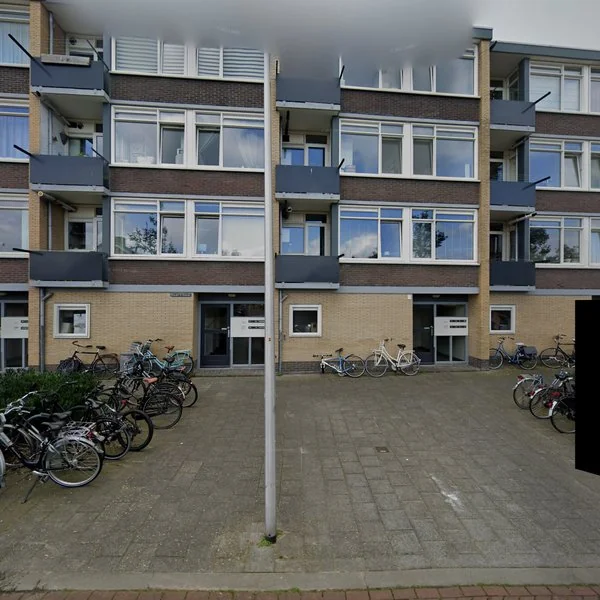 Straatbeeld van Raafstraat 42, 2406ED Alphen aan den Rijn