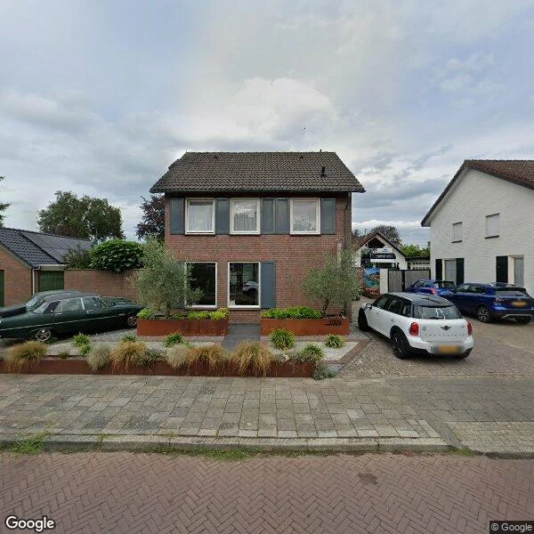 Straatbeeld van Raagtenstraat 10, 5741CX Beek en Donk