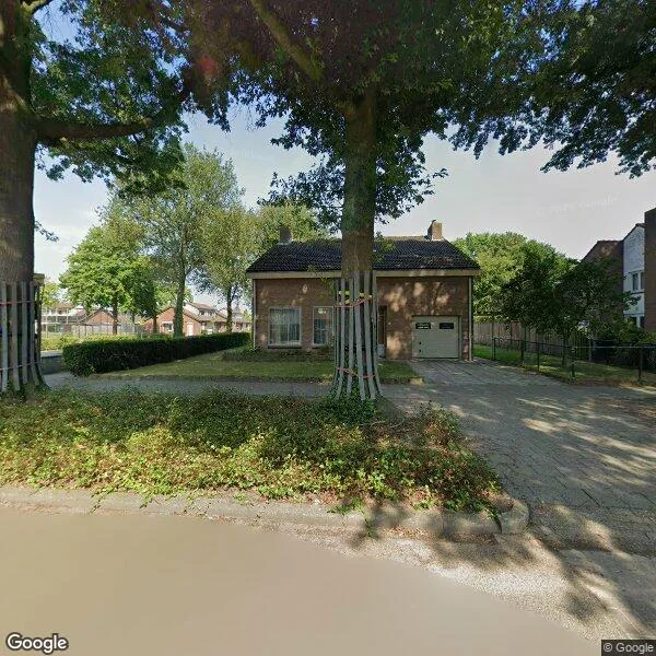 Straatbeeld van Randenrade 1, 5807BL Oostrum