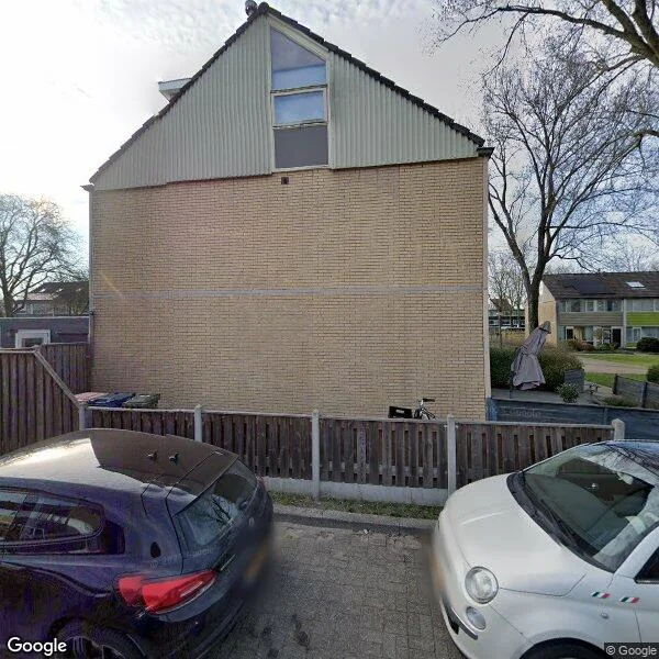 Straatbeeld van Ratelaar 27, 7322GL Apeldoorn
