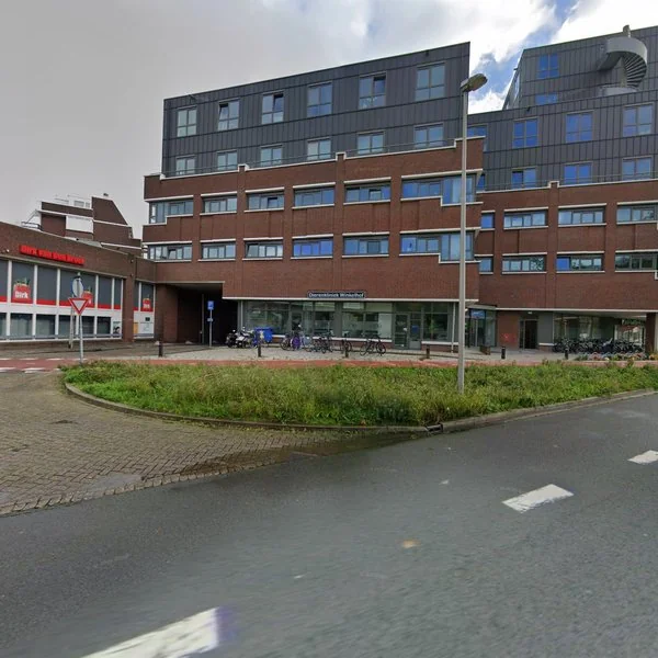 Straatbeeld van Reaal 20, 2353TK Leiderdorp