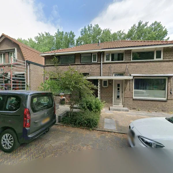 Straatbeeld van Reeweg Oost 260, 3312LL Dordrecht