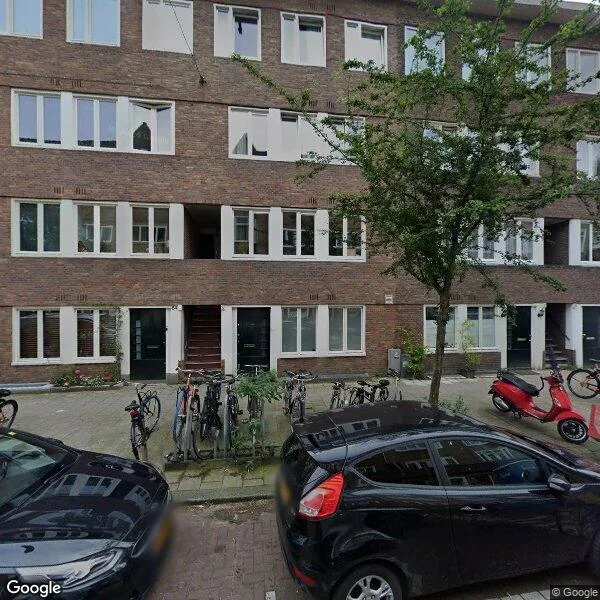Straatbeeld van Reinier Claeszenstraat 82-2, 1056WR Amsterdam