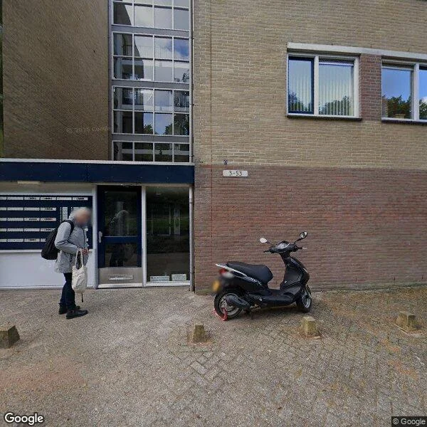 Straatbeeld van Reizigersweg 27, 1033WD Amsterdam